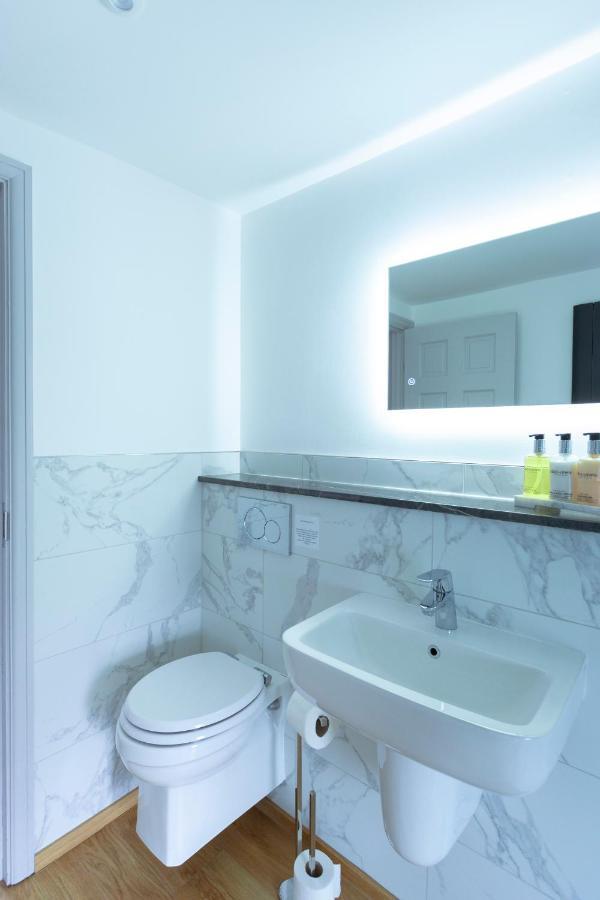 Apartment 6 At Number 8: City Centre, 1 Bedroom, Sofa Bed In Lounge Canterbury Exterior foto